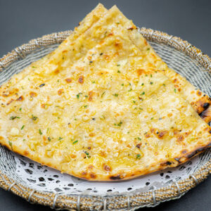 CHEESE & GARLIC NAN